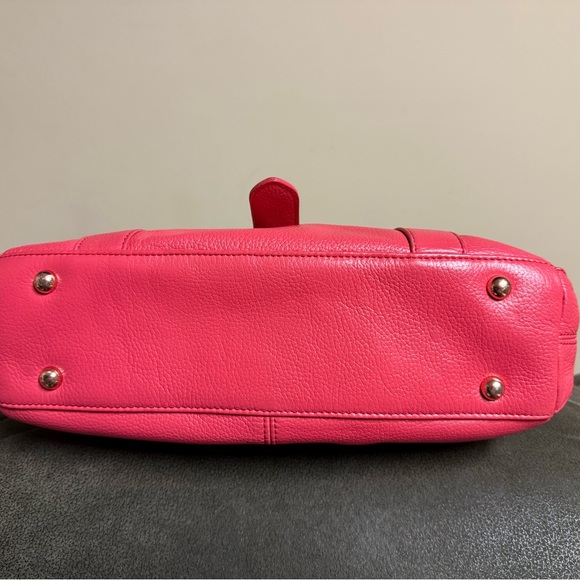 🇨🇦🇨🇦🇨🇦 Danier Leather Handbag - Picture 3 of 7